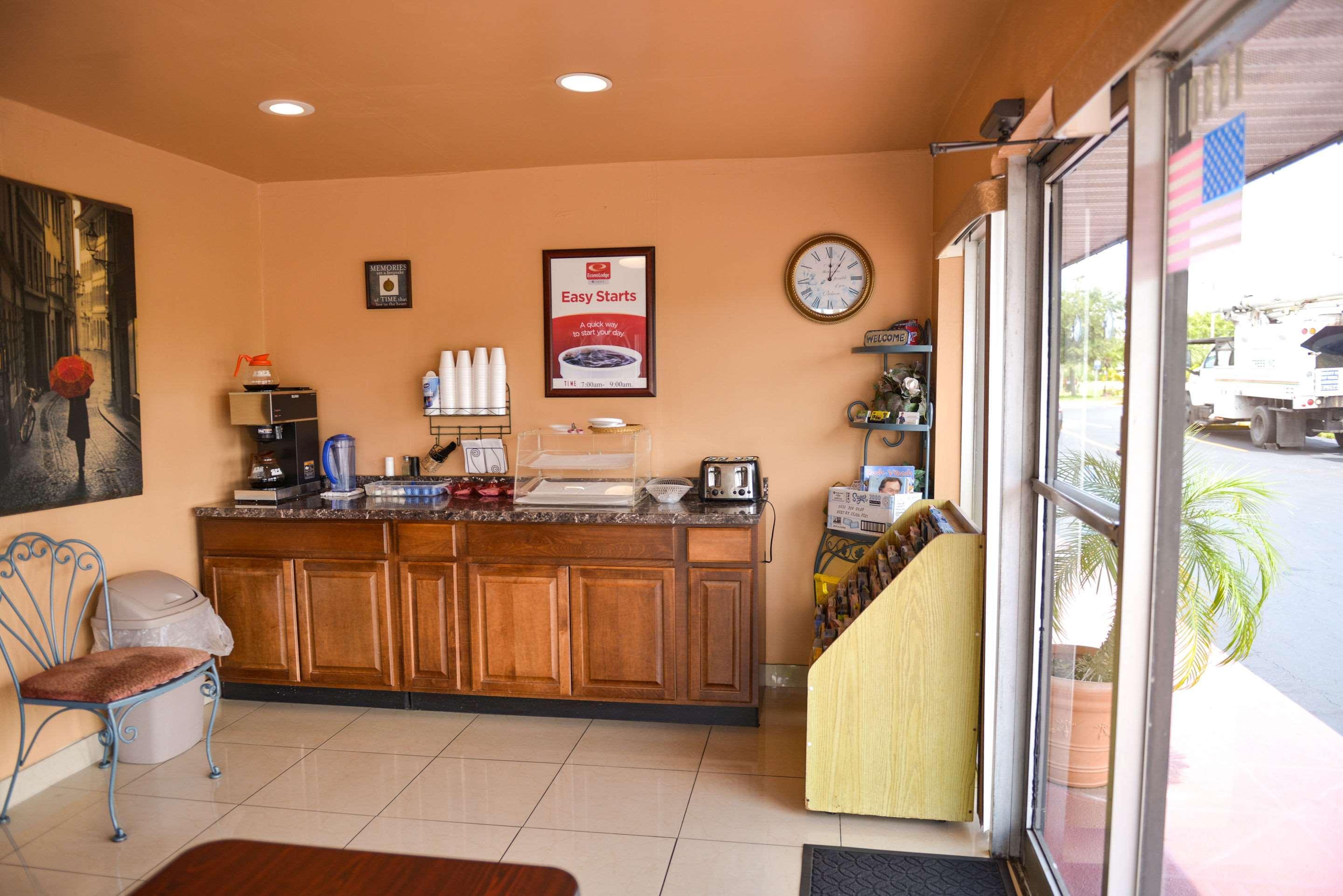 Lodge Econo North