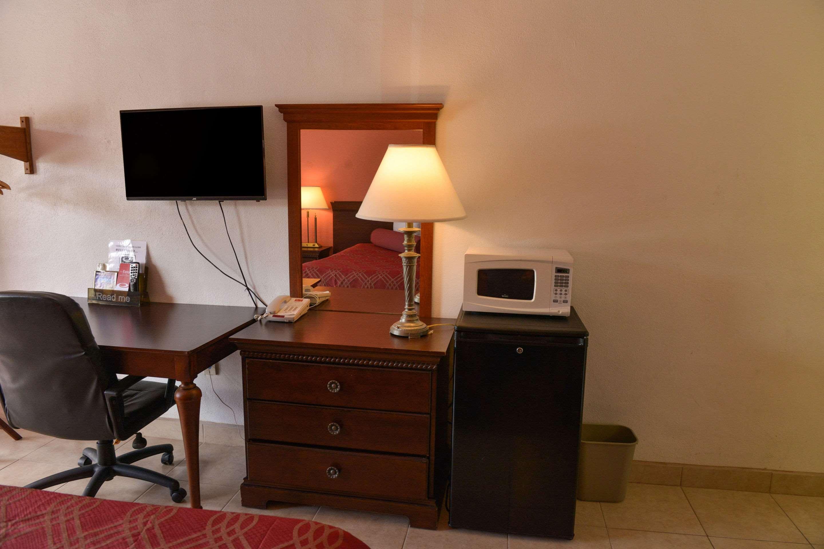 Lodge Econo North North Fort Myers