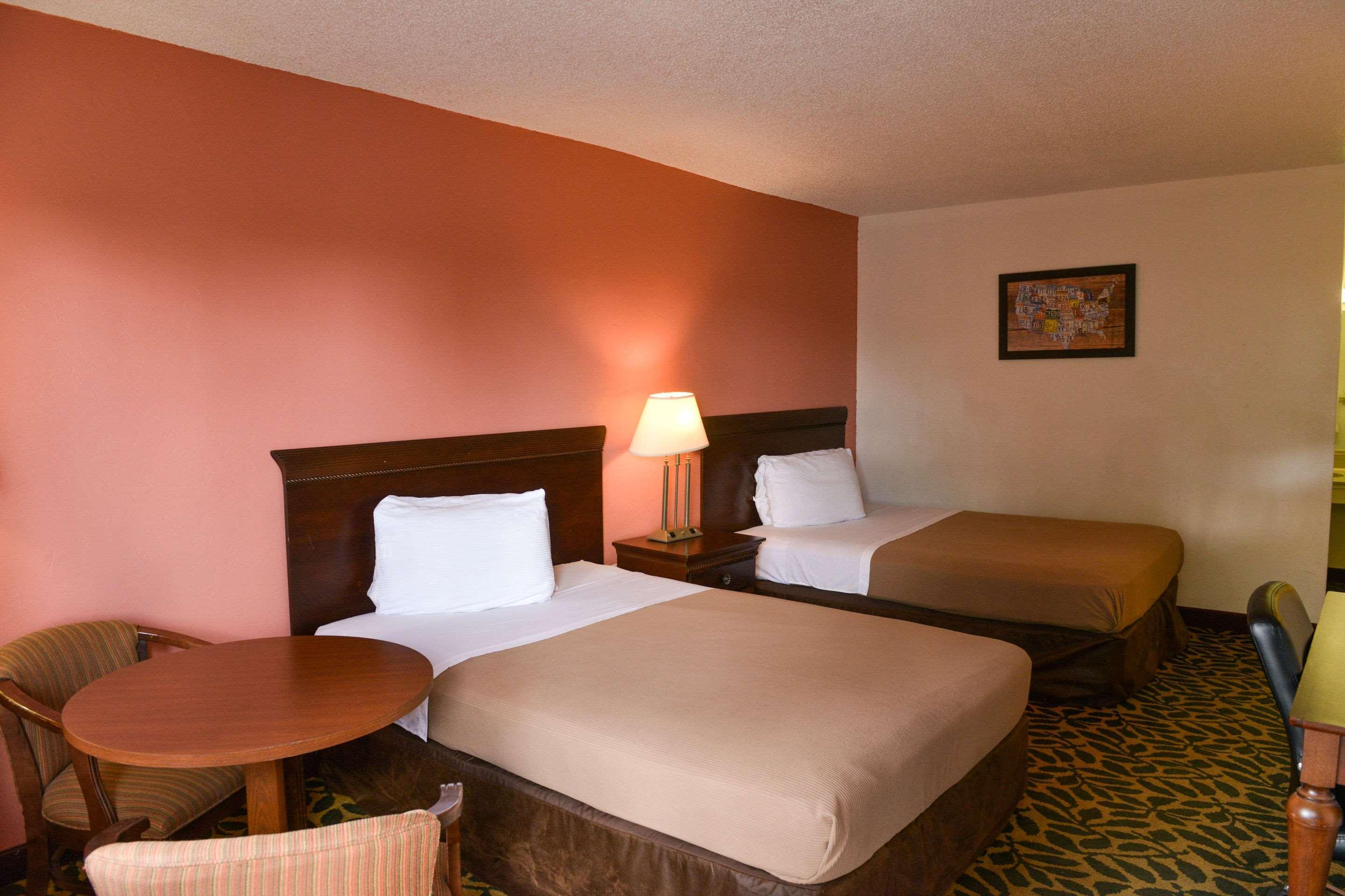 Econo North Lodge *