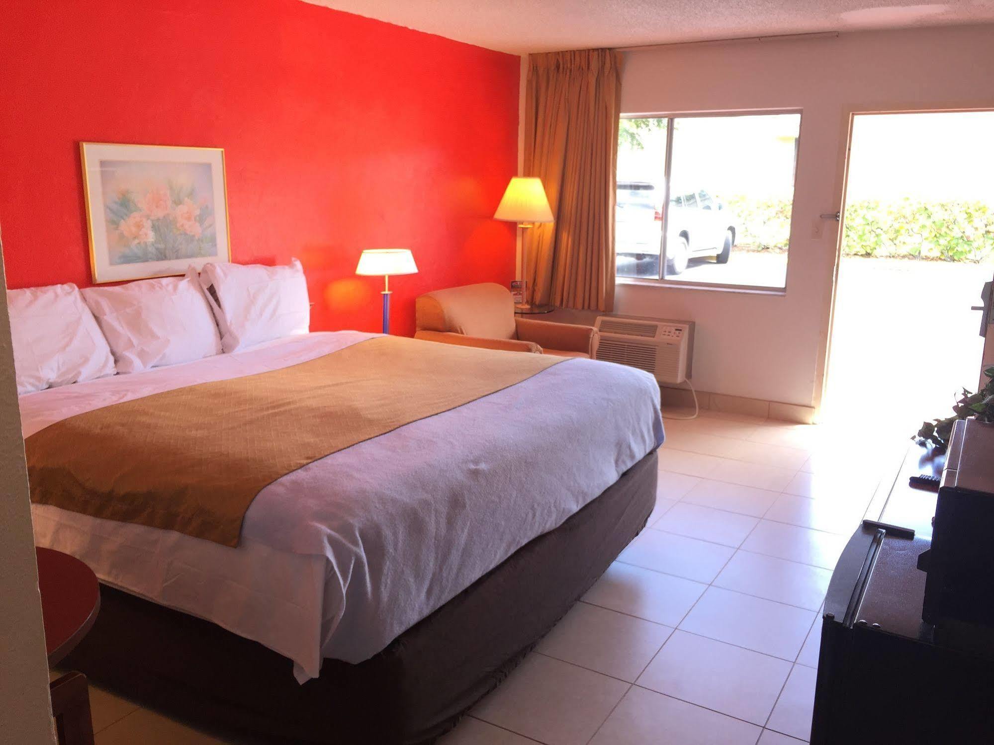 Econo North Lodge North Fort Myers